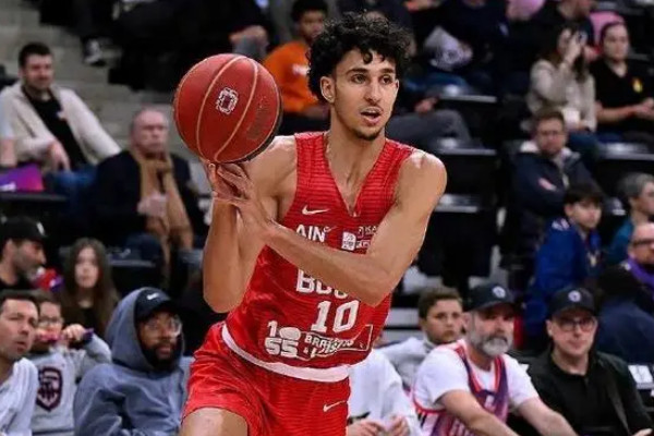 老鷹隊(duì)121-116力克尼克斯，狀元里薩切爾狂砍33分！